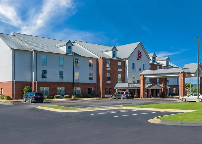 Red Roof Inn Plus & Suites Birmingham - Bessemer