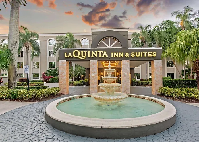 La Quinta By Wyndham Coral Springs South Hotel