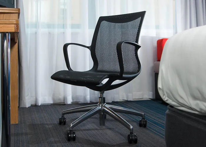 Holiday Inn Express By Ihg