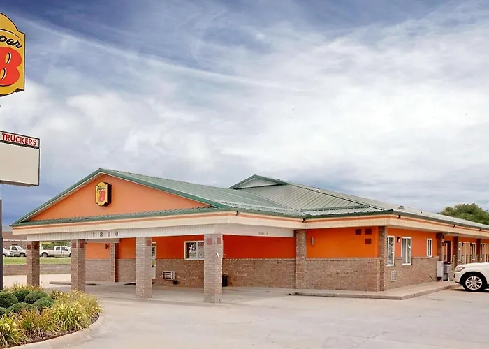 Super 8 By Wyndham Siloam Springs