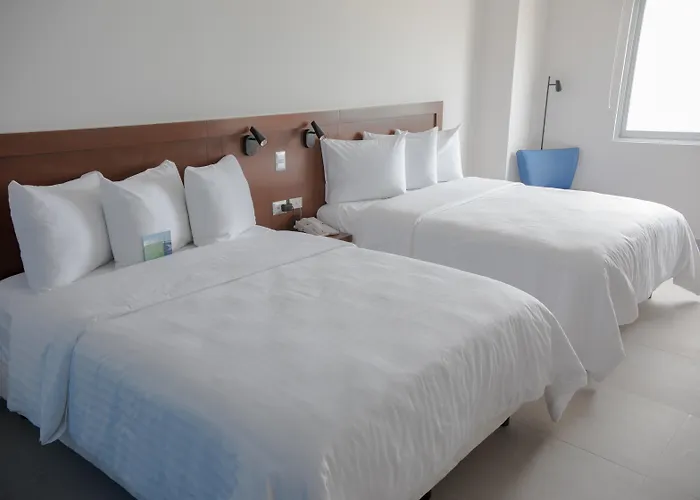 Garner Mazatlan Beach By Ihg