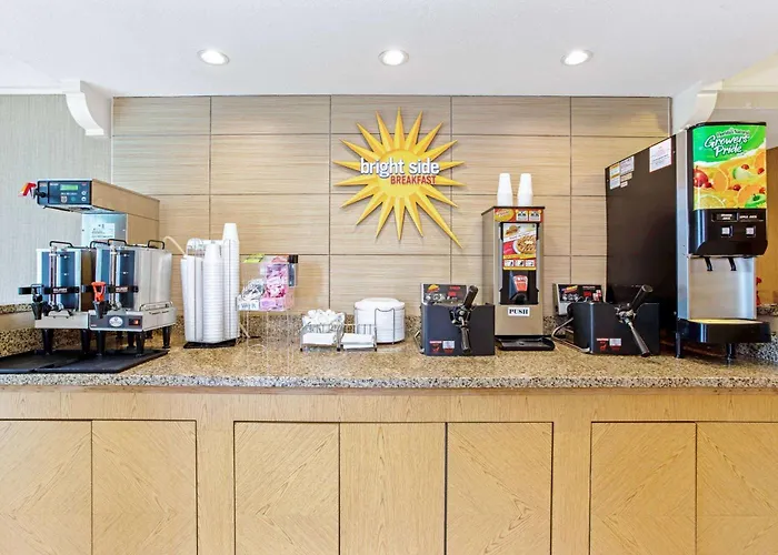 La Quinta Inn By Wyndham Orlando Airport West