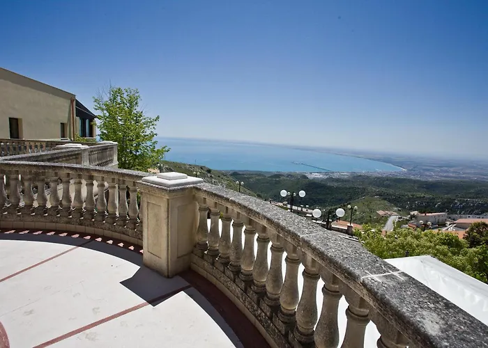 Palace Hotel San Michele Monte SantʼAngelo