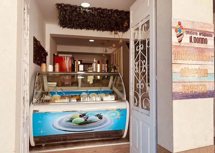 Albergue Y Gelateria Il Nonno
