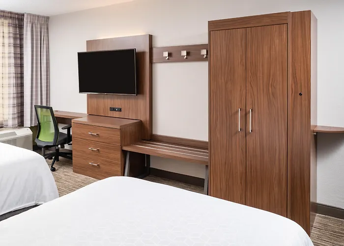 Holiday Inn Express Boca Raton - West By Ihg