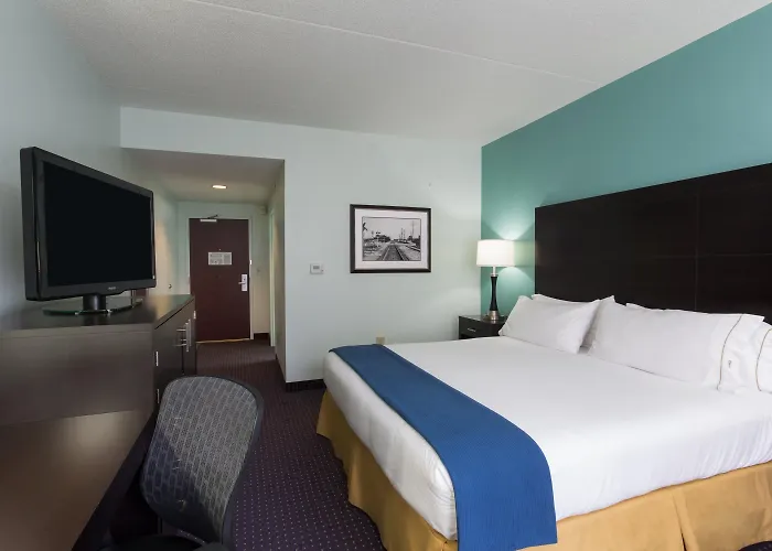Holiday Inn Express & Suites Plant City By Ihg