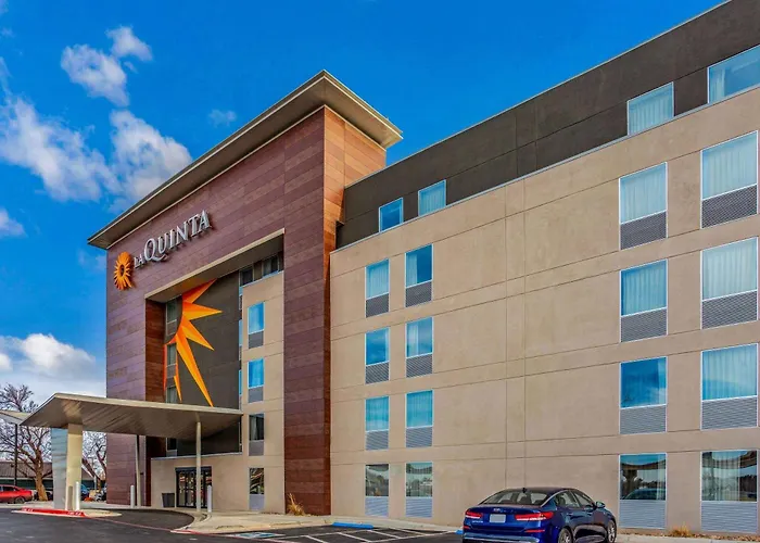 La Quinta By Wyndham West Medical Center