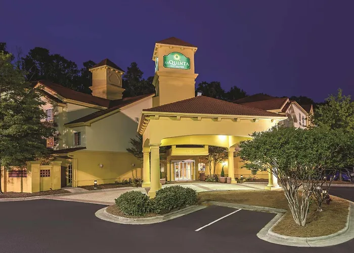 La Quinta Inn & Suites By Wyndham University Area Chapel Hill