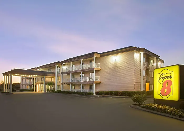Super 8 By Wyndham