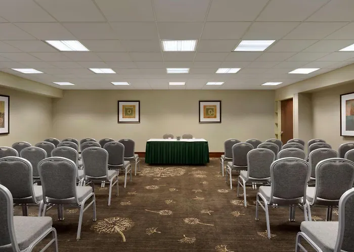 Embassy Suites By Hilton Piscataway Somerset
