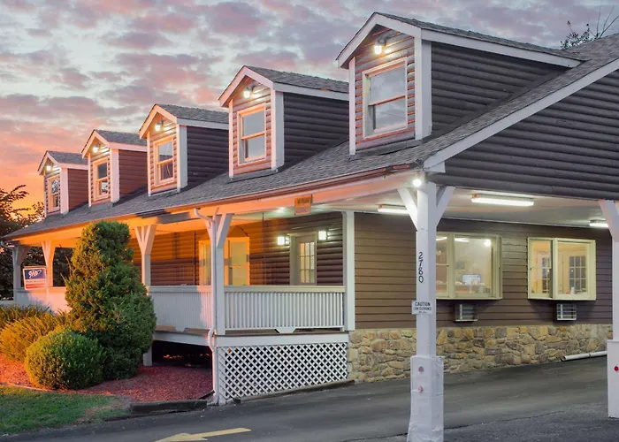 Super 8 By Wyndham Christiansburg