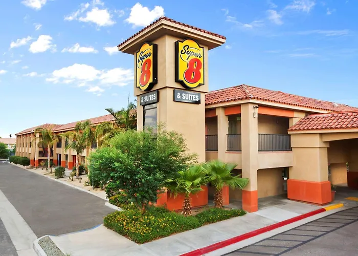 Super 8 By Wyndham Indio