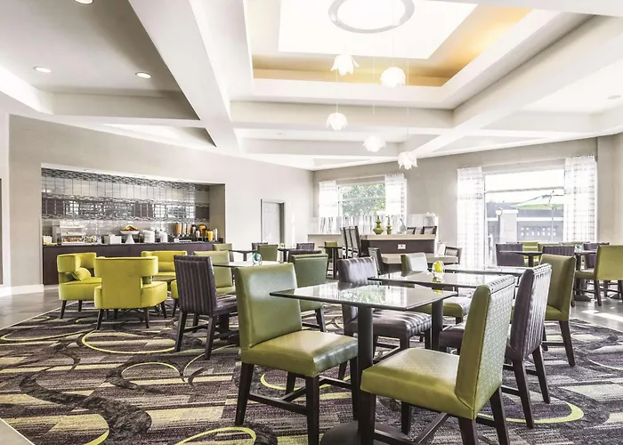 La Quinta By Wyndham Airport