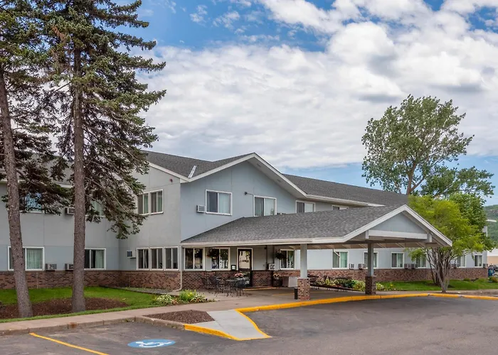 Super 8 By Wyndham Duluth
