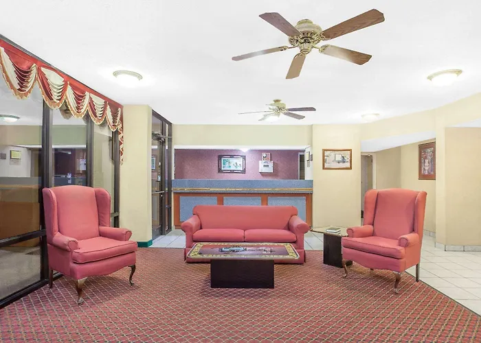 Super 8 By Wyndham Bulls Gap Greeneville Area