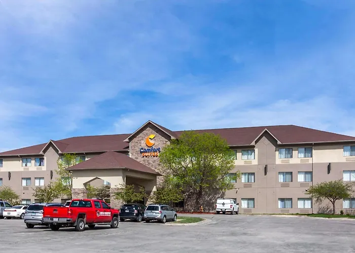 Comfort Suites Omaha East-
