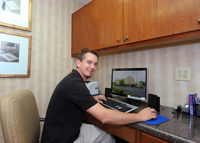 Hampton Inn