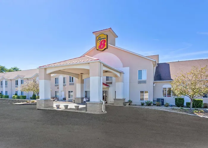 Super 8 By Wyndham In