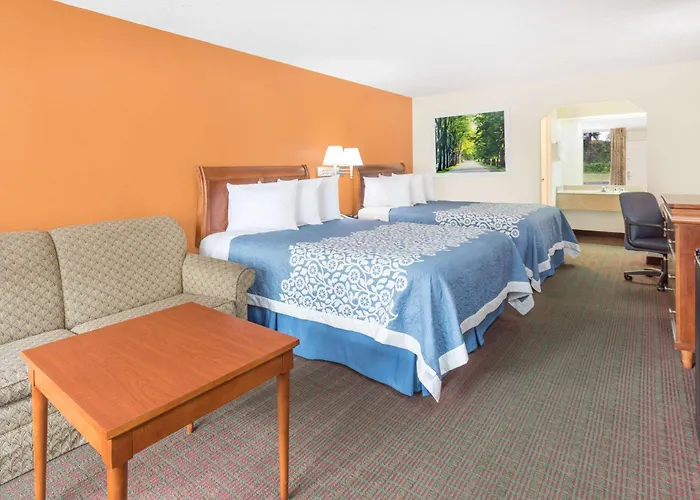 Days Inn By Wyndham South