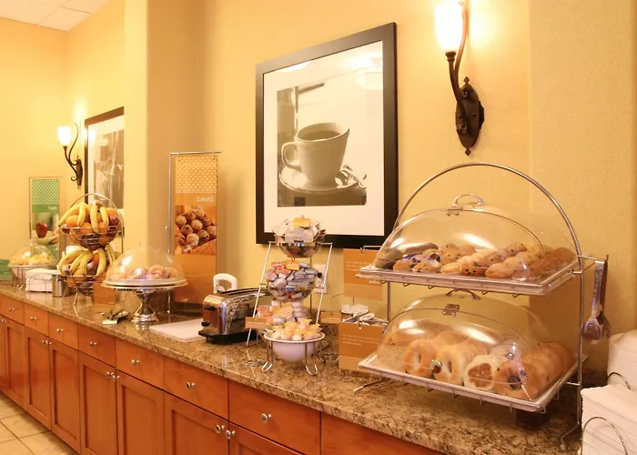 Hampton Inn & Suites Parker