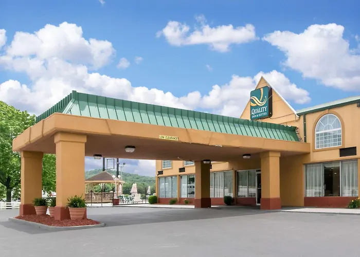 Quality Inn & Suites - Cave City