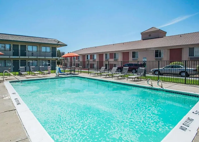 Rodeway Inn Greeley