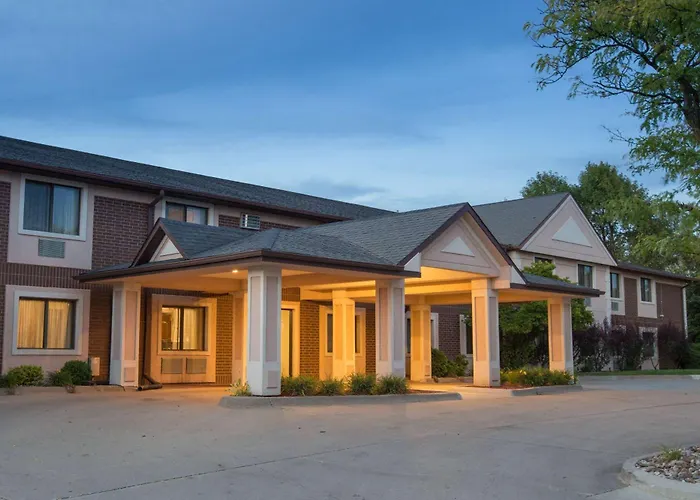 Super 8 By Wyndham Clive Ia