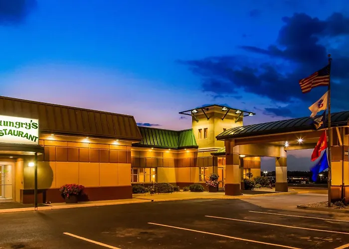 Rock Island Inn & Suites Marshalltown