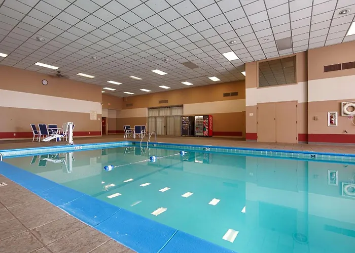 Rock Island Inn & Suites Marshalltown