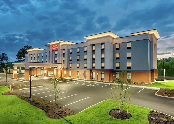 Hampton Inn & Suites -Portsmouth