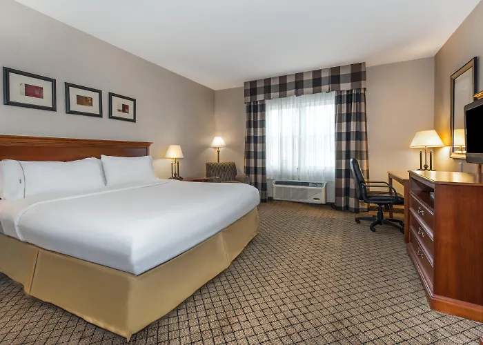 Holiday Inn Express & Suites Tilton By Ihg