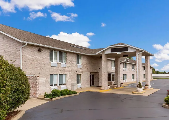 Econo Lodge Inn & Suites St Louis