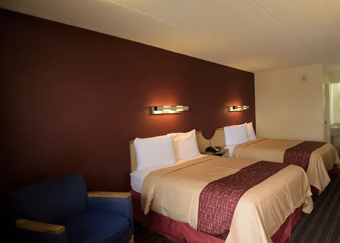 Red Roof Inn , La