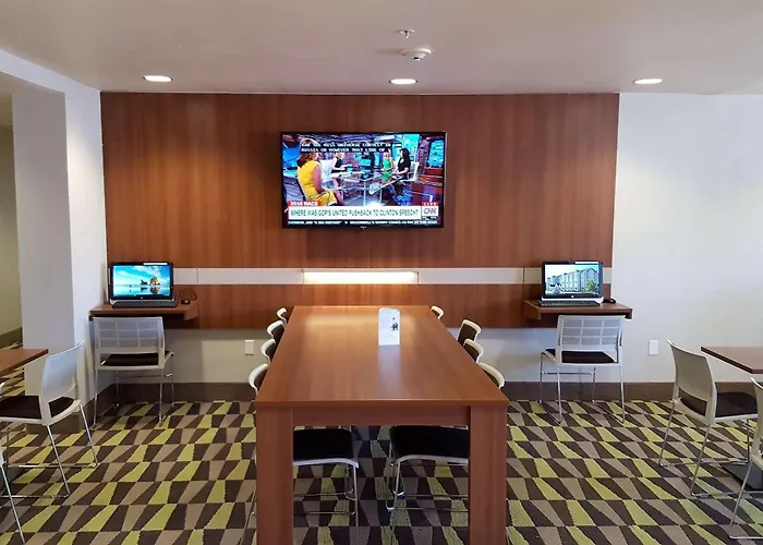 Microtel Inn & Suites By Wyndham Bellevue