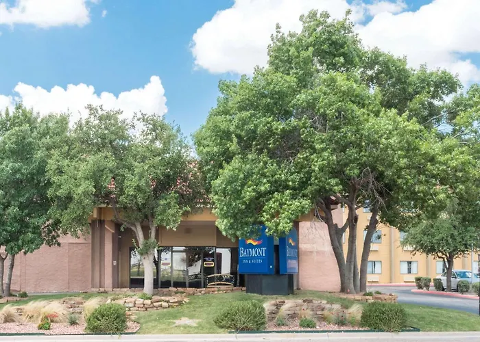 Baymont By Wyndham Midland Airport