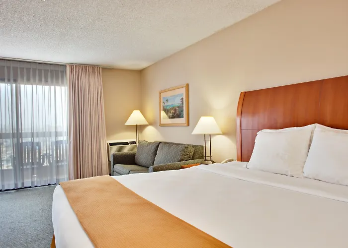 Holiday Inn Express & Suites Ventura Harbor By Ihg
