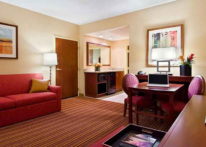 Embassy Suites Murfreesboro - & Conference Center