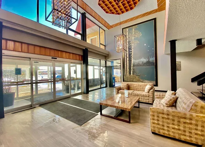 Ramada By Wyndham Whitecourt
