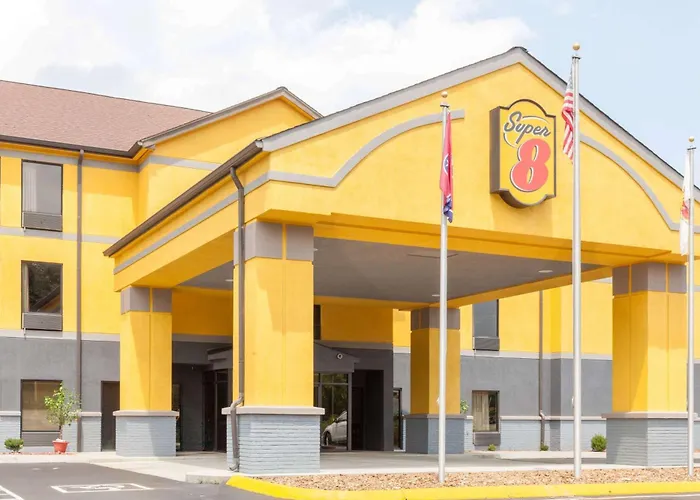 Super 8 By Wyndham Crossville Tn