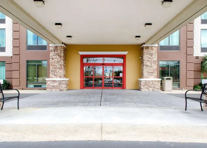 Comfort Inn & Suites Biloxi-D'Iberville