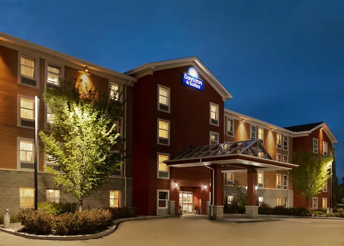 Days Inn & Suites By Wyndham Edmonton