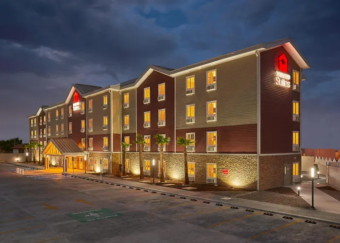 Extended Suites Queretaro Juriquilla