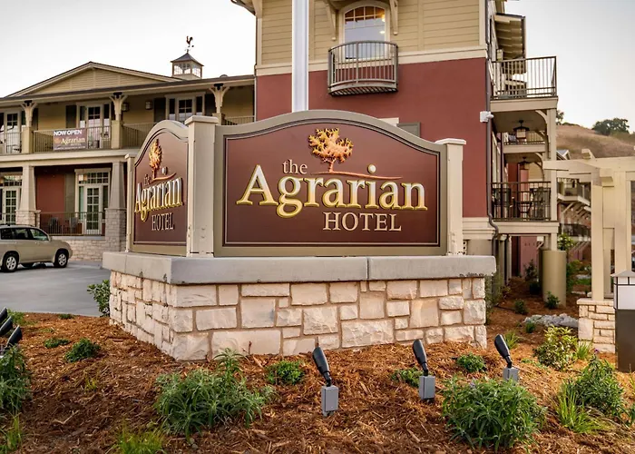 The Agrarian Hotel; Best Western Signature Collection