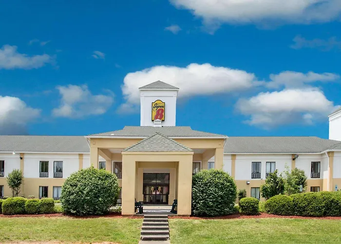 Super 8 By Wyndham Clemmons - Bermuda Run - Winston-Salem I-40
