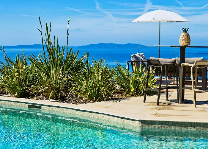 Hôtel La Villa Douce Le Le Rayol-Canadel-sur-Mer