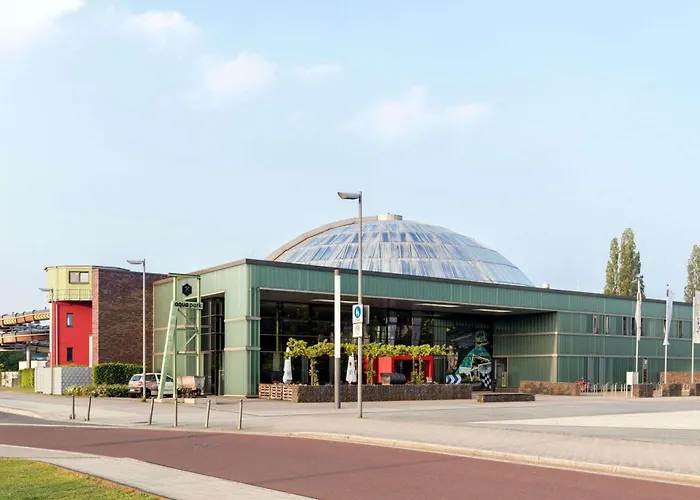 Hotel Super 8 by Wyndham Oberhausen am Centro