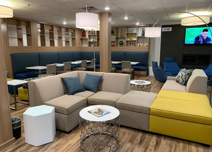 Microtel Inn & Suites By Wyndham Woodland Park