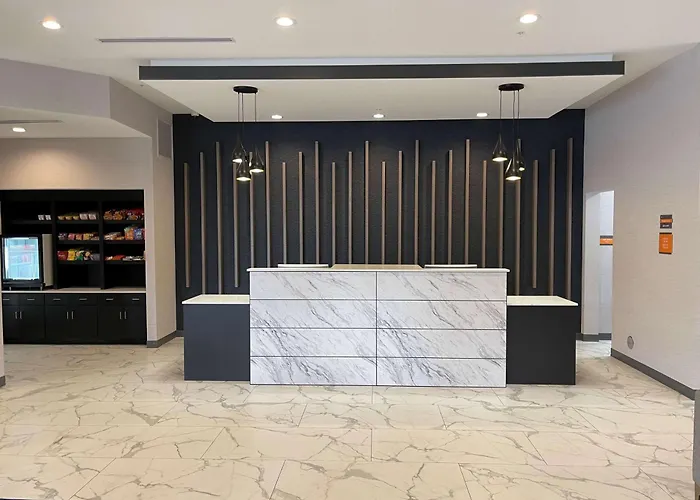 Laquinta Suites By Wyndham South Bend Notre Dame Area