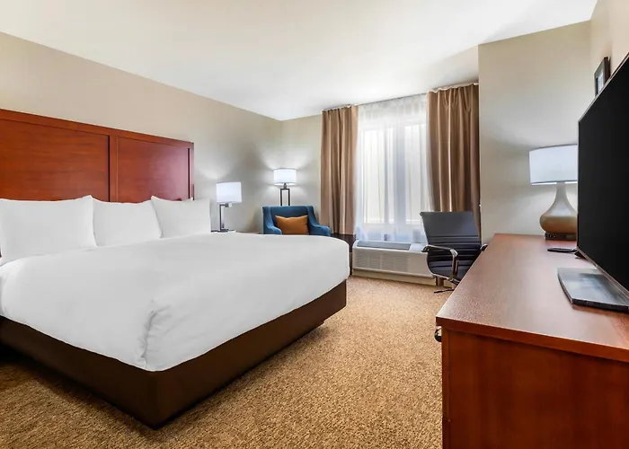Comfort Inn & Suites