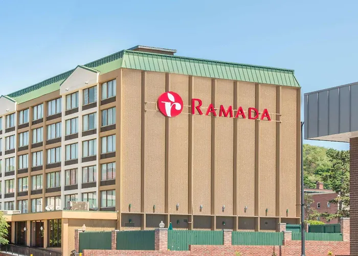 Ramada By Wyndham Cumberland Downtown